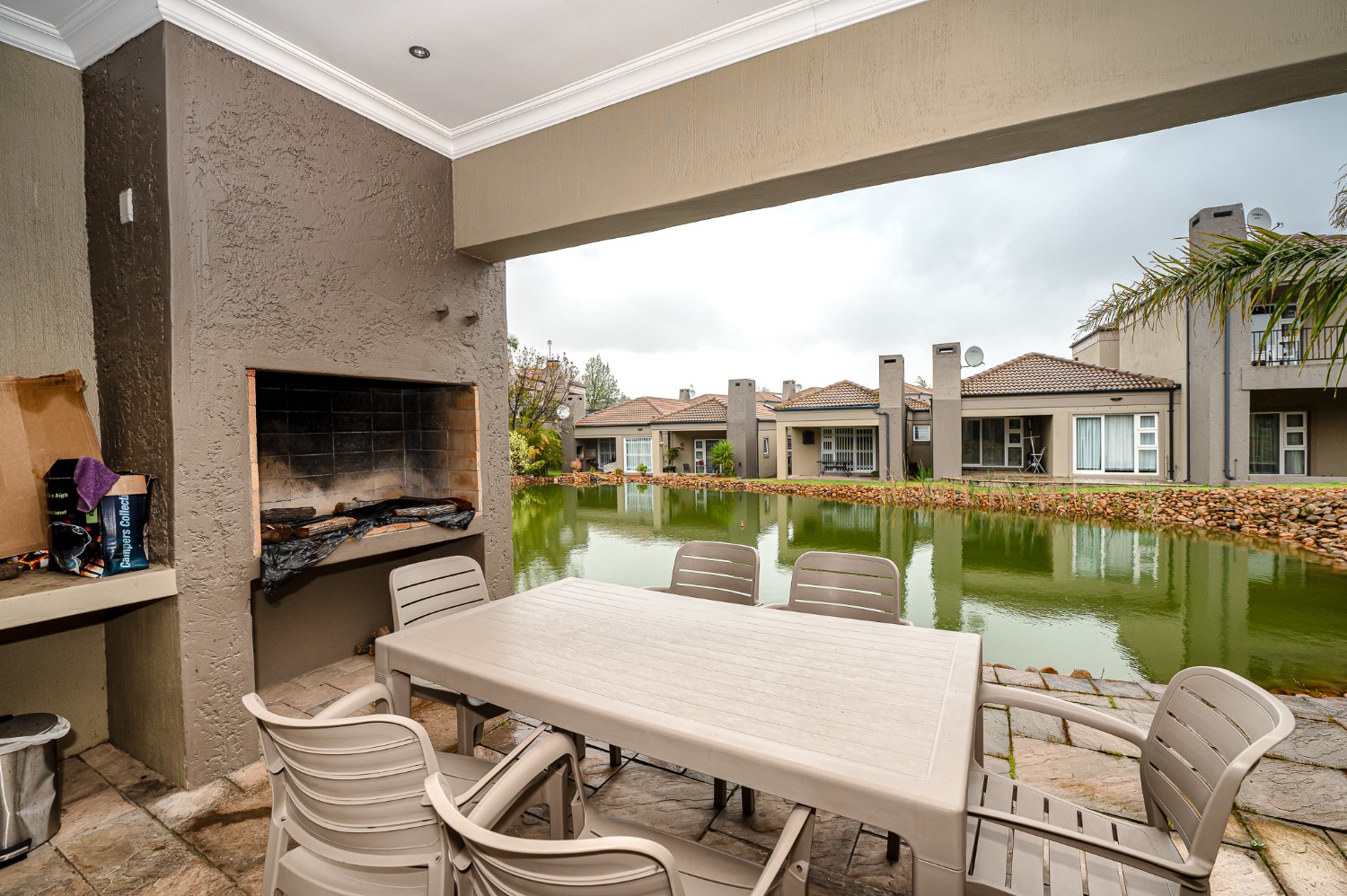 2 Bed Home For Sale in Brackenfell South (R 1,780,000)