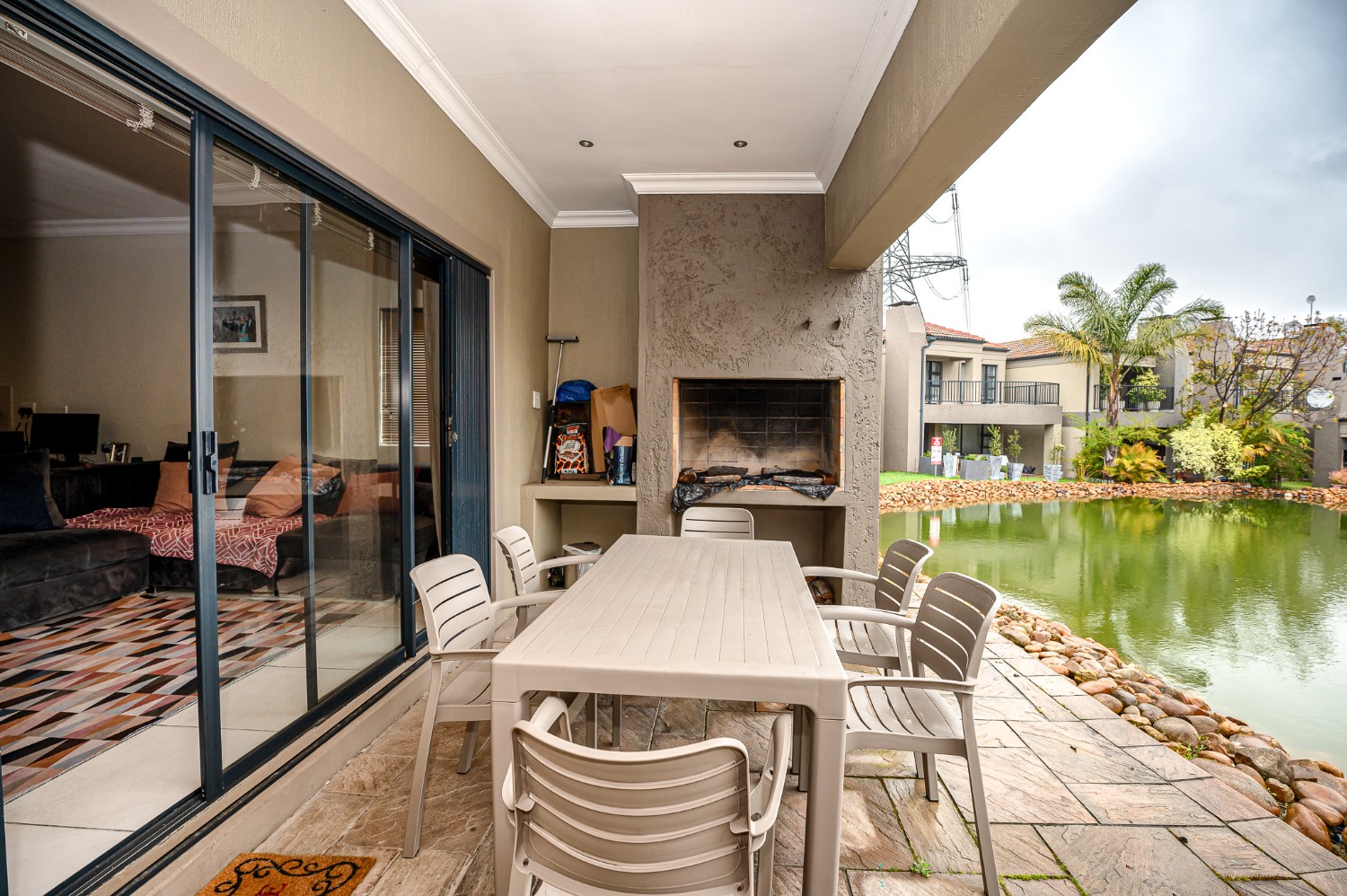 2 Bed Home For Sale in Brackenfell South (R 1,780,000)