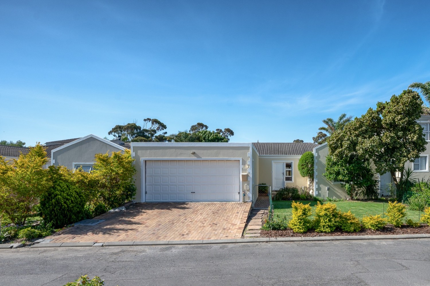 3 Bed Home For Sale in Sonstraal Heights (R 2,749,000)