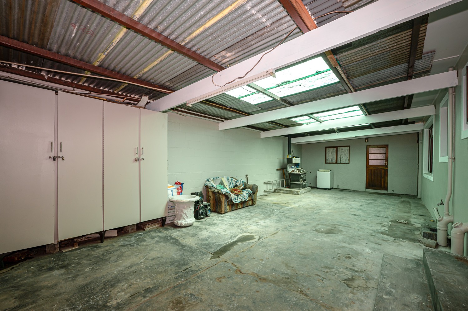 5 Bed Home For Sale in Kylemore (R 1,450,000)