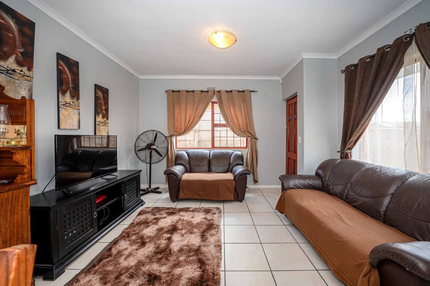 2 Bed Home For Sale in Windsor Park Estate (R 1,450,000)