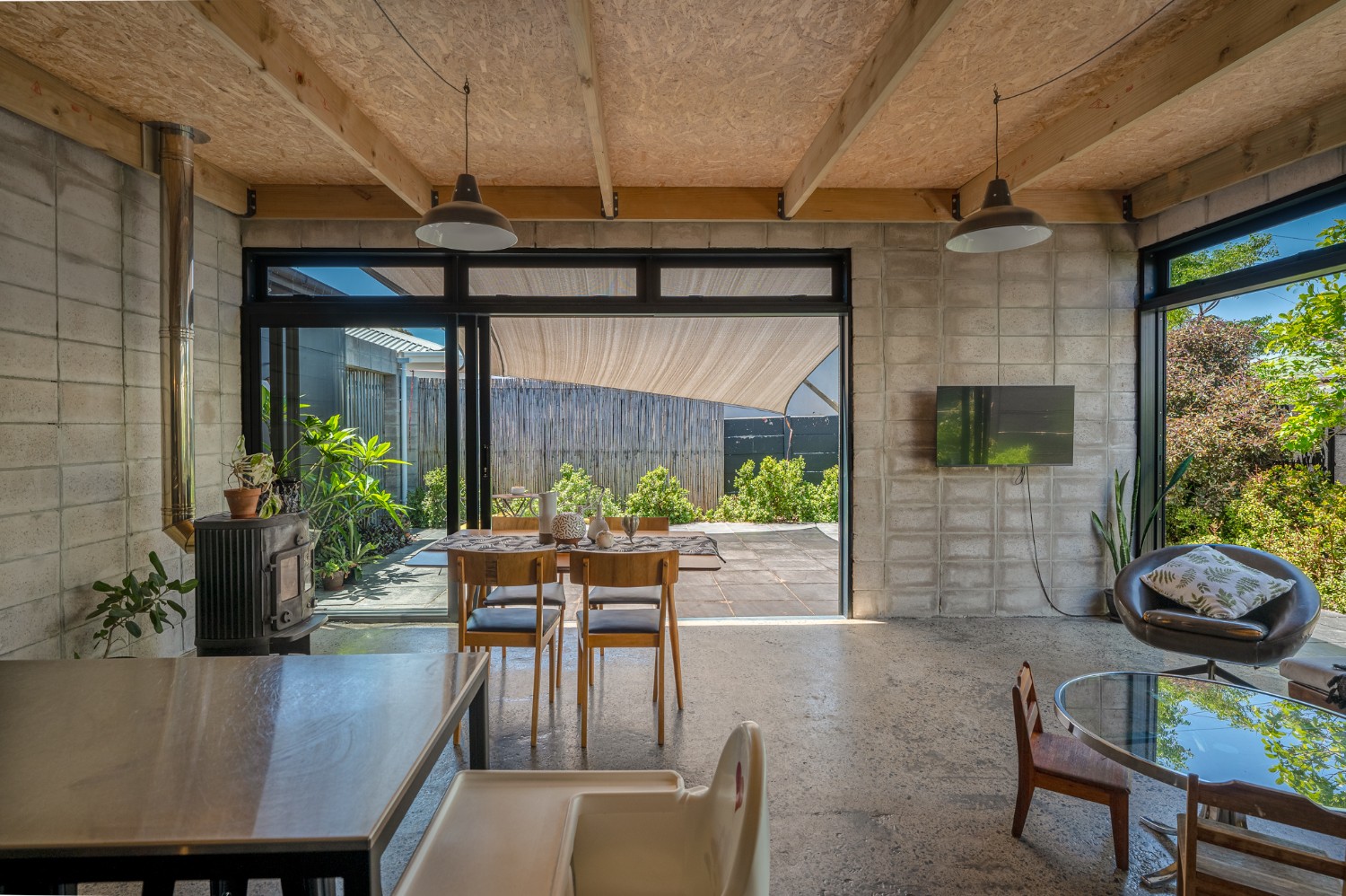 3 Bed Home For Sale in Ysterplaat (R 1,795,000)