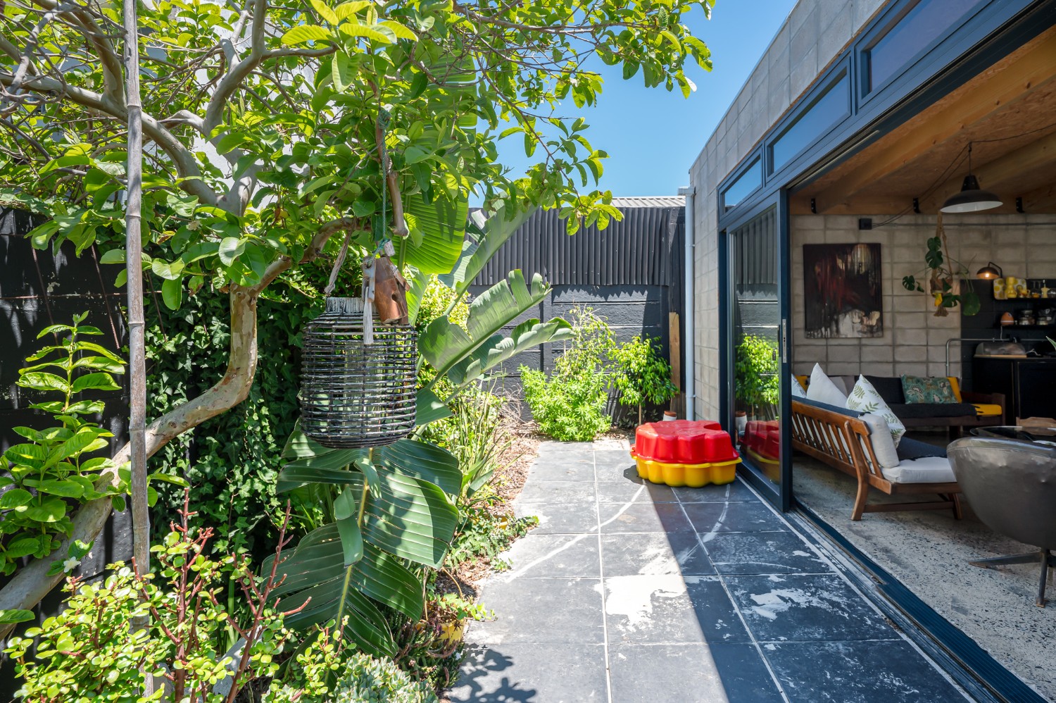 3 Bed Home For Sale in Ysterplaat (R 1,795,000)