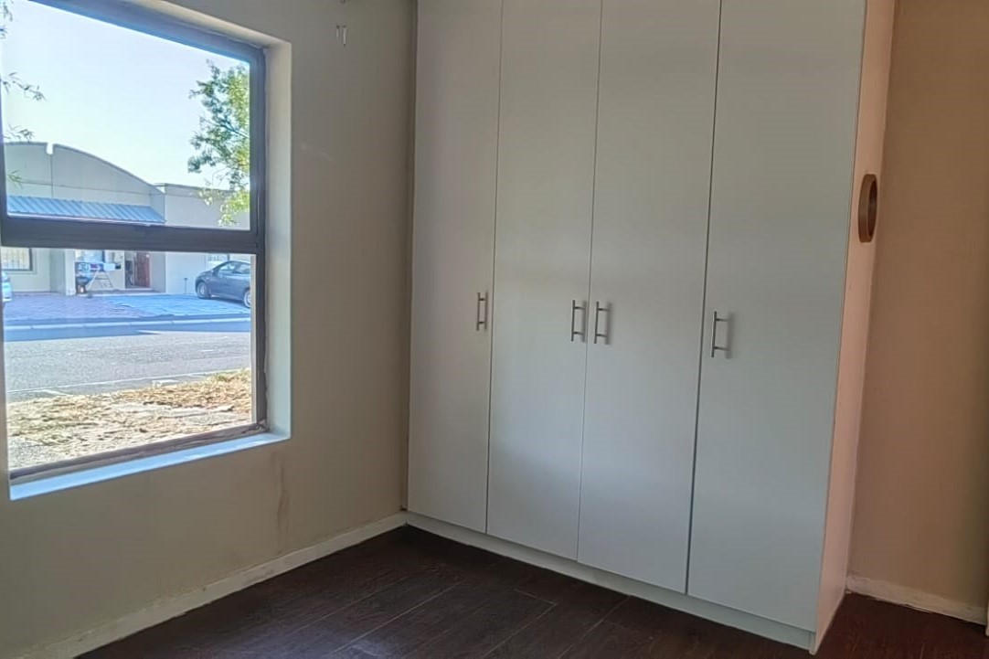 2 Bed Home For Sale in Bardale Village (R 760,000)