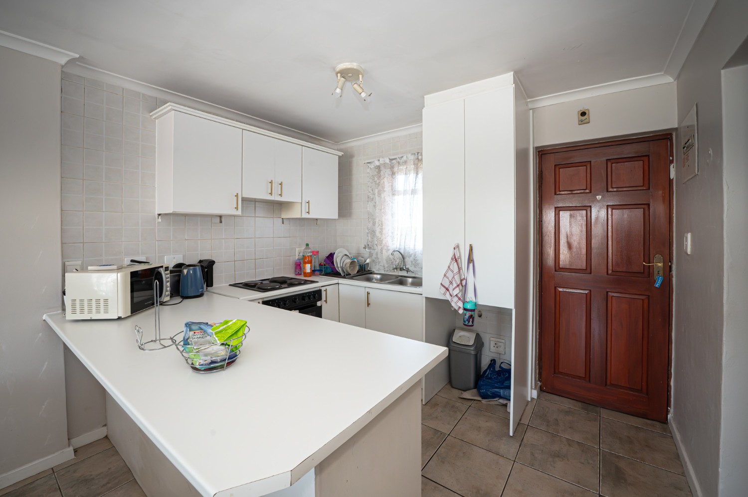 2 Bed Apartment For Sale in Brackenfell Central (R 800,000)