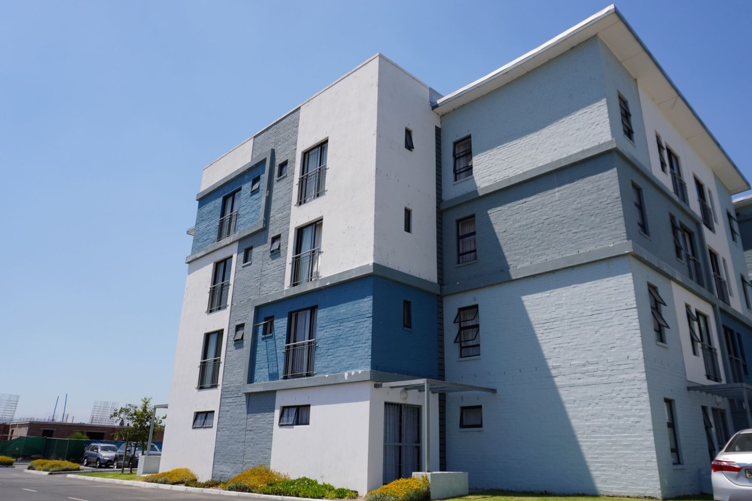 0.5 Bed Apartment For Sale in Glenhaven (R 719,000)