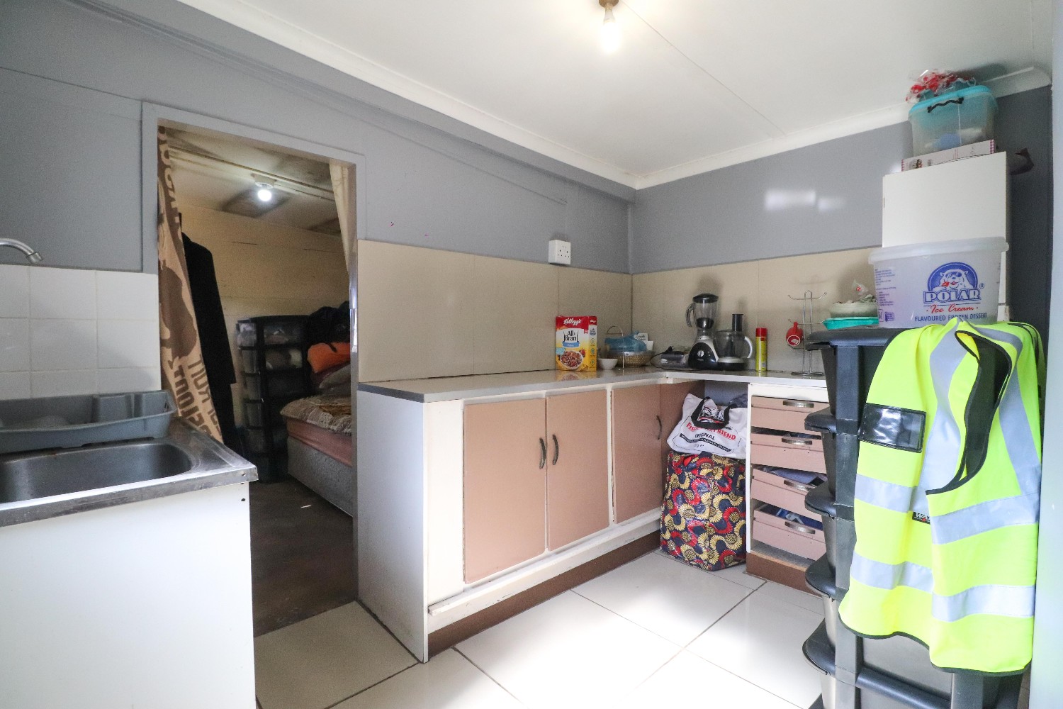 2 Bed Home For Sale in Kewtown (R 1,150,000)