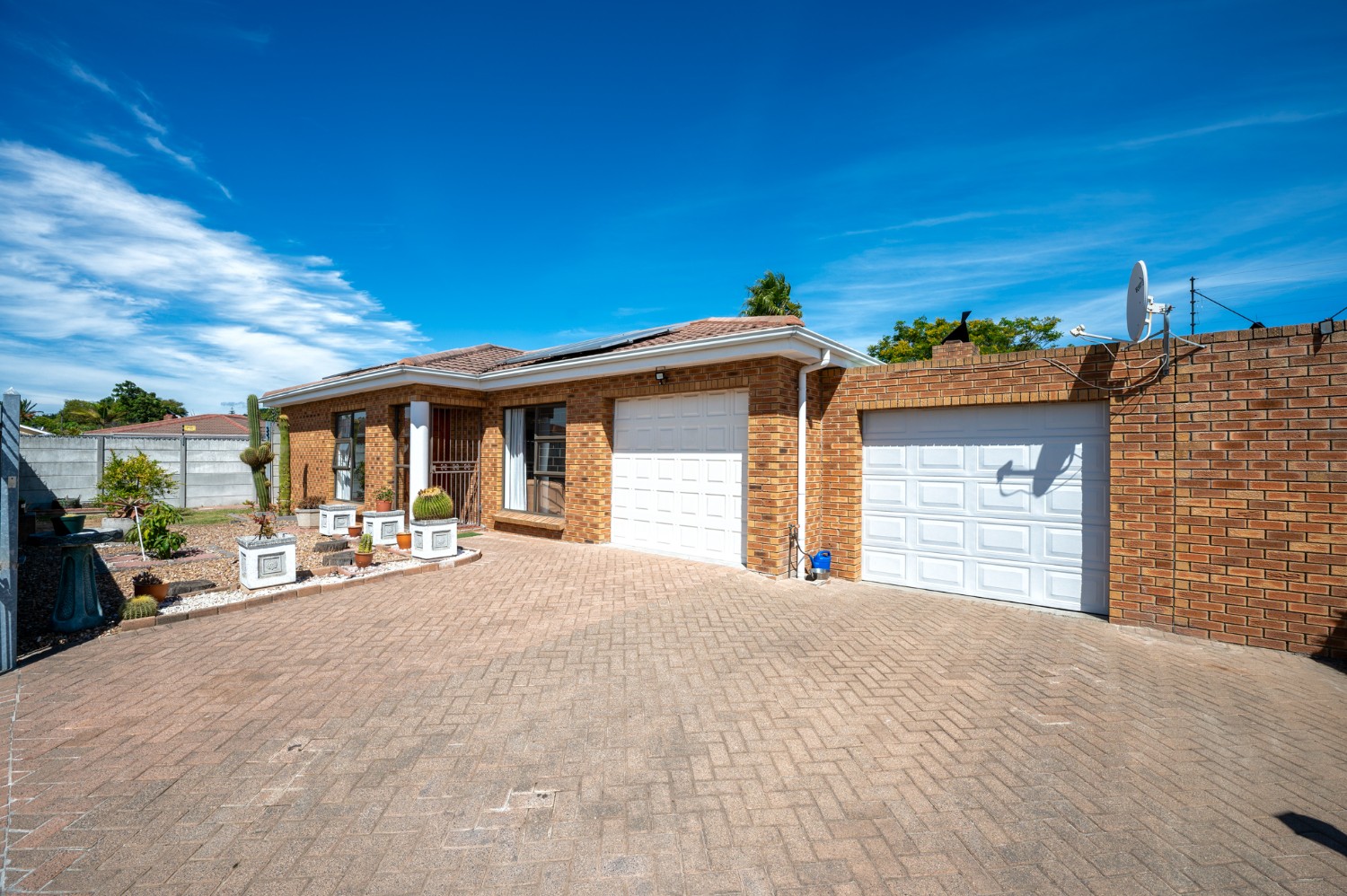 3 Bed Home For Sale in Arauna (R 2,640,000)