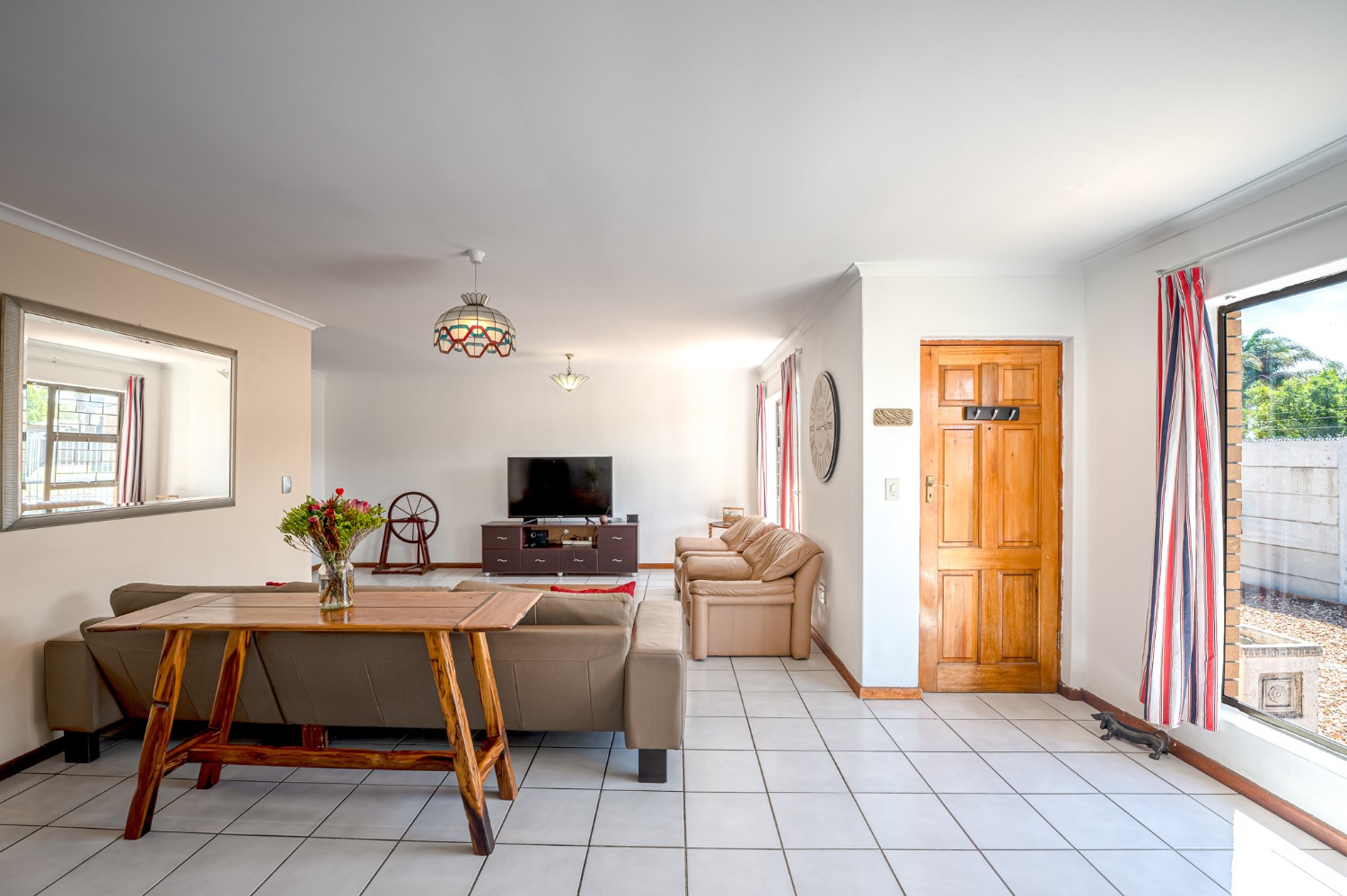 3 Bed Home For Sale in Arauna (R 2,640,000)