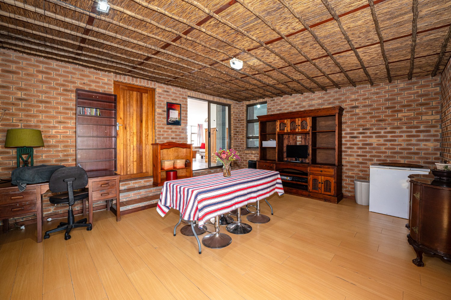 3 Bed Home For Sale in Arauna (R 2,640,000)