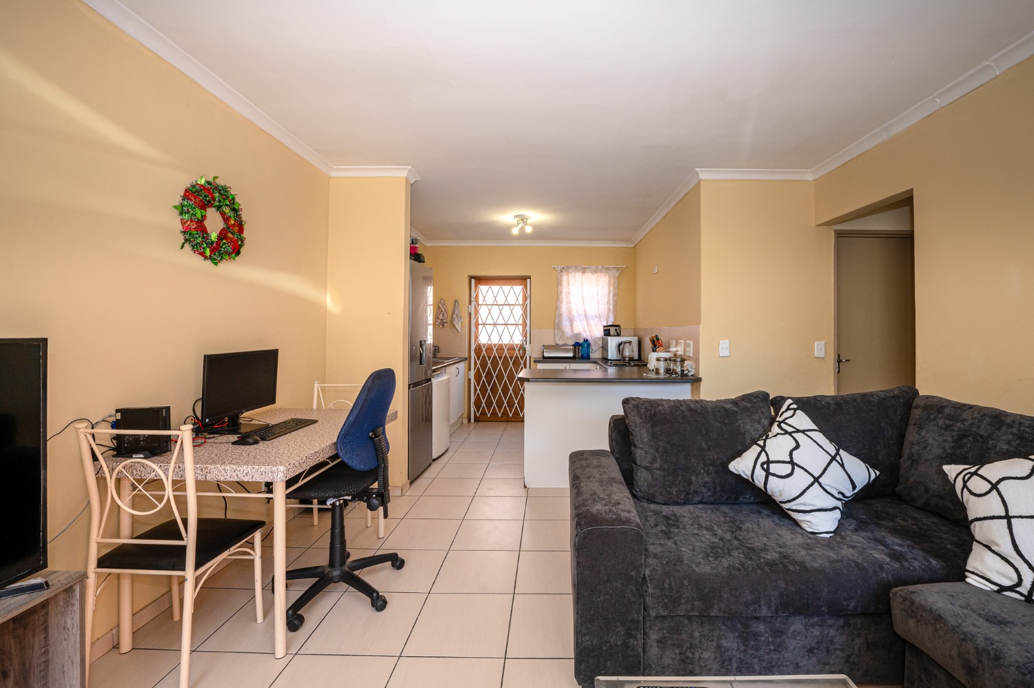2 Bed Townhouse For Sale in Labiance Estate (R 1,499,000)