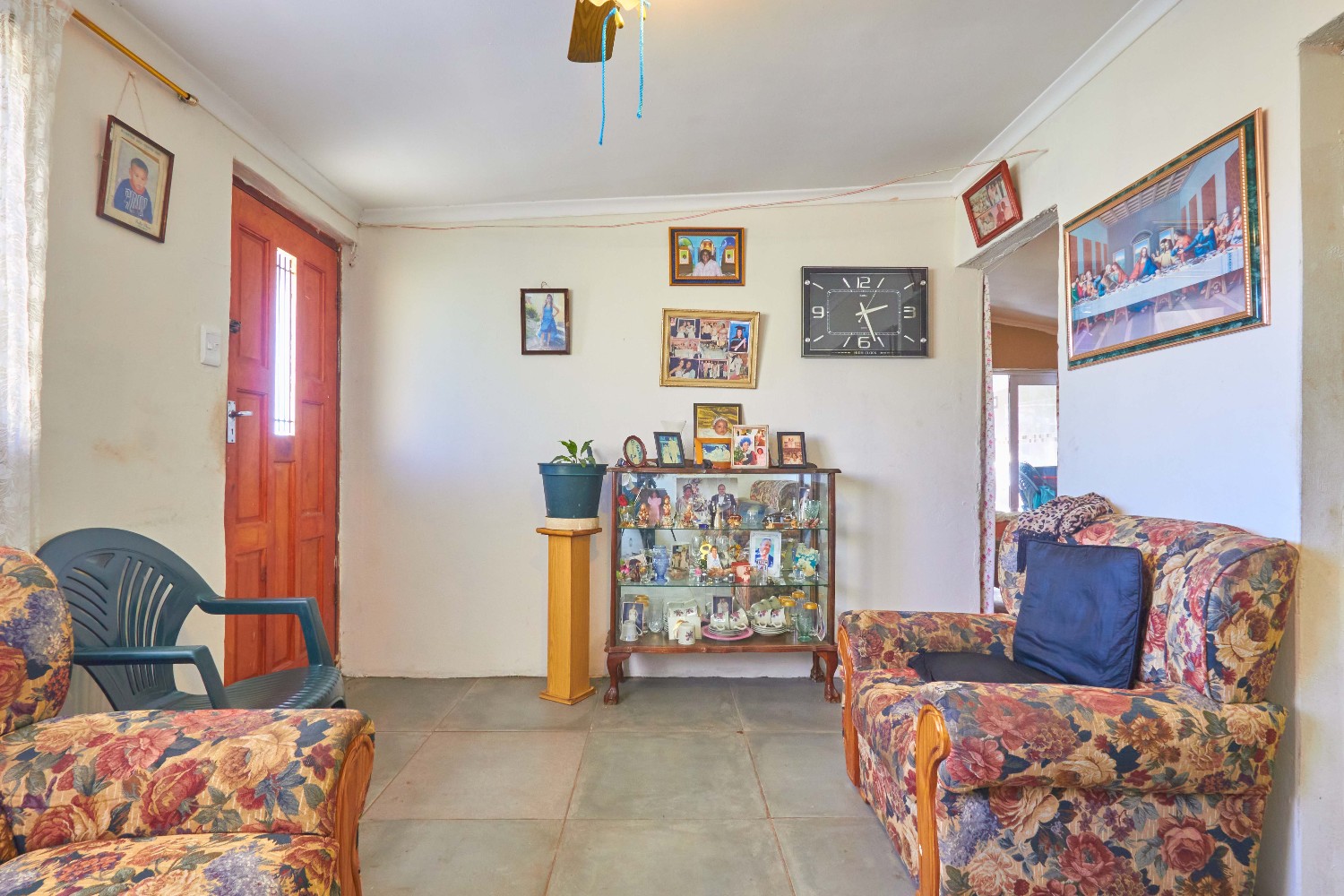 2 Bed Home For Sale in Lavis (R 660,000)